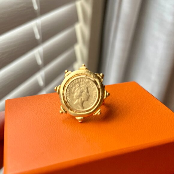 Susan Shaw Queen Elizabeth II Gold Coin Ring - Picture 3 of 6